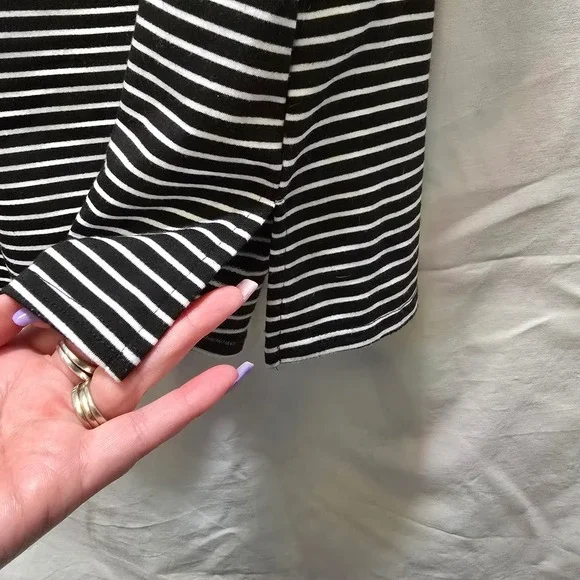 Savanna Jane White Black Striped Sleeveless Top Floral Embroidery Small Tank - Picture 6 of 9